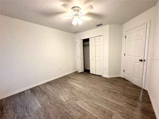 Building Photo - 1127 E Bucknell Ave