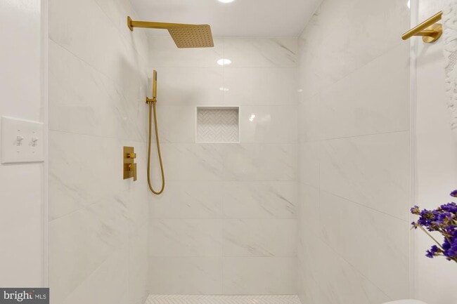 Building Photo - 4809 Wellington Dr