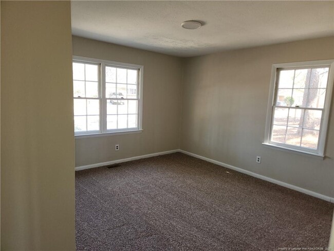 Building Photo - 7567 Carrollburg Dr