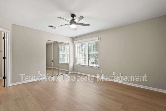 Building Photo - 1163 Monaco Dr