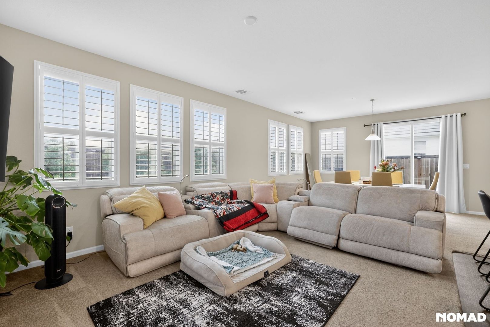 Building Photo - 5309 Ocean Ln