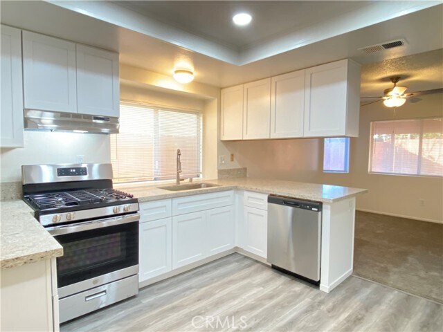 Building Photo - 13246 Lakota Dr