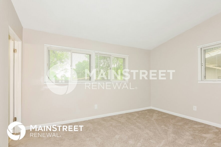 Building Photo - 2280 St Catherine St