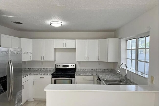 Building Photo - 13990 SW 260th St