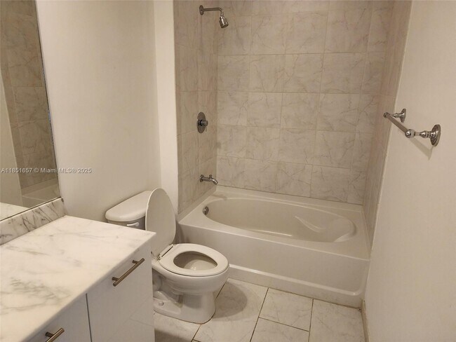 Building Photo - 951 Brickell Ave