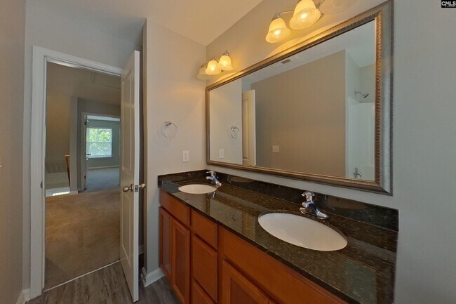 Building Photo - 304 Longfellows Ln