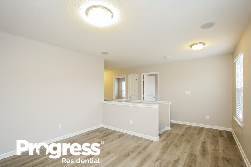 Building Photo - 6769 School Branch Dr