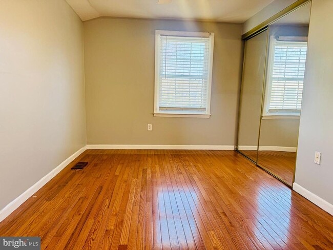 Building Photo - 2 Durness Ct