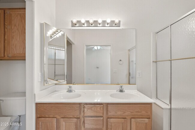 Building Photo - 17934 W Deneen Way