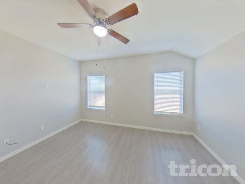 Building Photo - 110 Columbia St