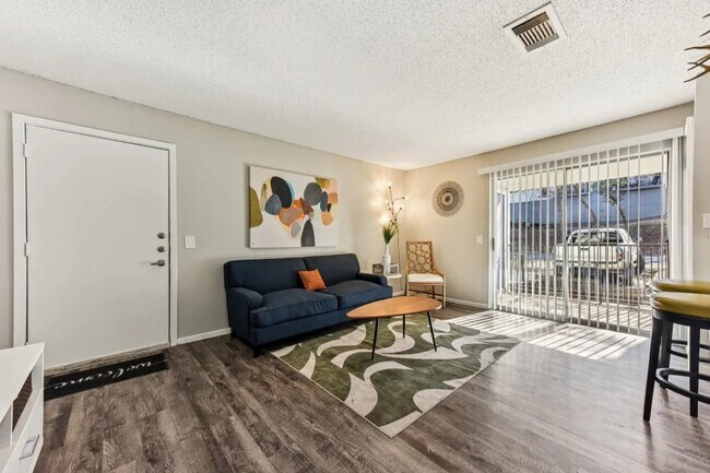 Building Photo - 2501 Wickersham Ln