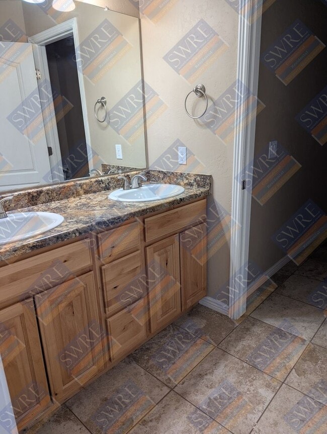 Building Photo - 3913 Goshawk Dr