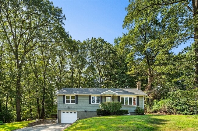 Primary Photo - 16 Paulson Dr