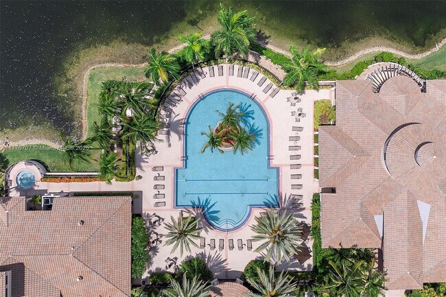 Building Photo - 1382 Harbor View W