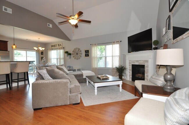 Building Photo - Coming Available!