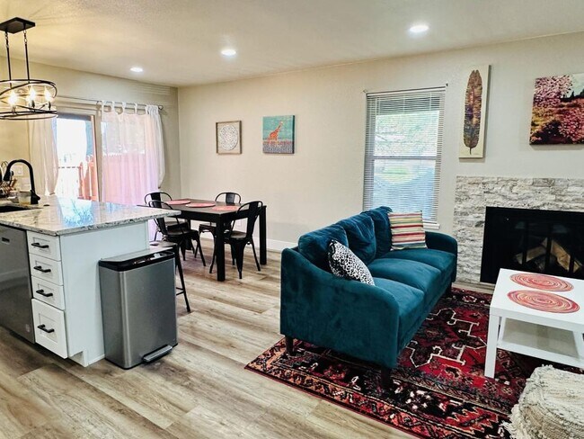 Building Photo - 3640 S Fairplay Way