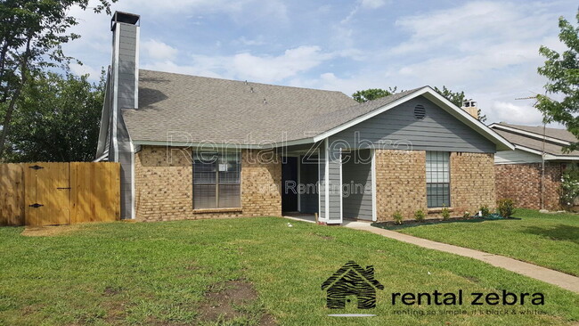 Primary Photo - 637 Lookout Trail