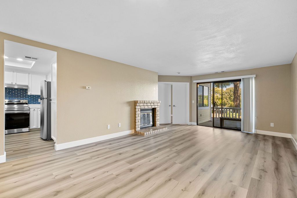 Building Photo - 109 Devonwood