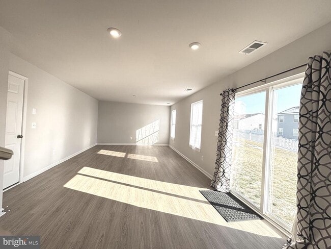 Building Photo - 36 Patterson Rd