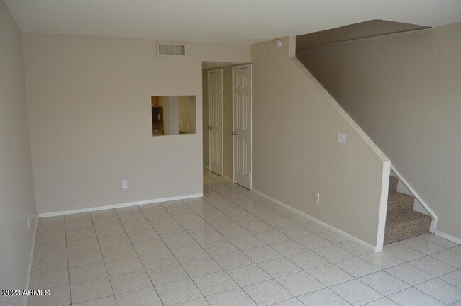 Building Photo - 3529 E Palm Ln