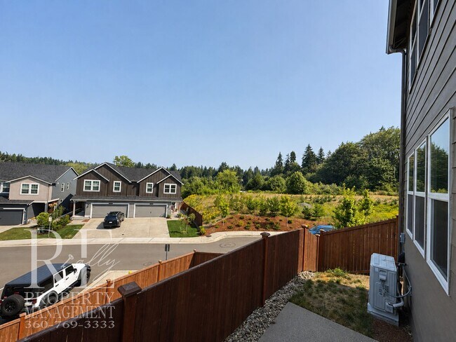 Building Photo - 6657 Yorktown Pl NE