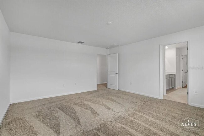 Building Photo - 1523 Brentwood Dr