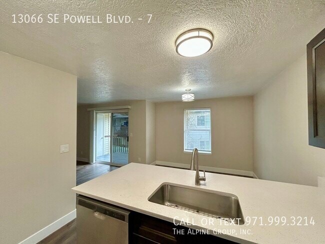 Building Photo - 13066 SE Powell Blvd