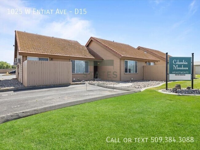 Primary Photo - 1025 W Entiat Ave
