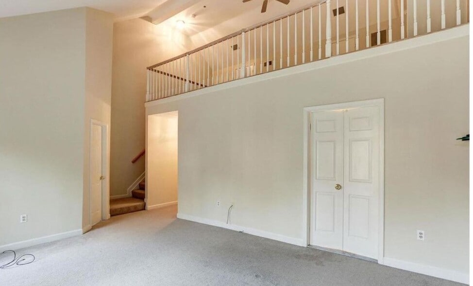 Building Photo - 9703 Whitley Park Pl