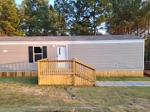 Building Photo - 1549 Delmar Dr