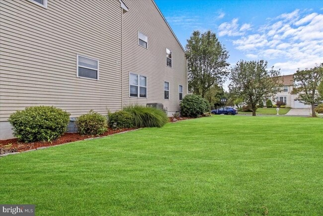 Building Photo - 3 Catania Ct