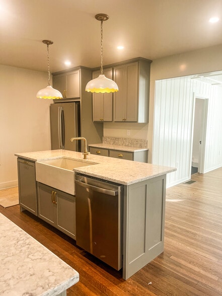 Kitchen - 122 S Main St