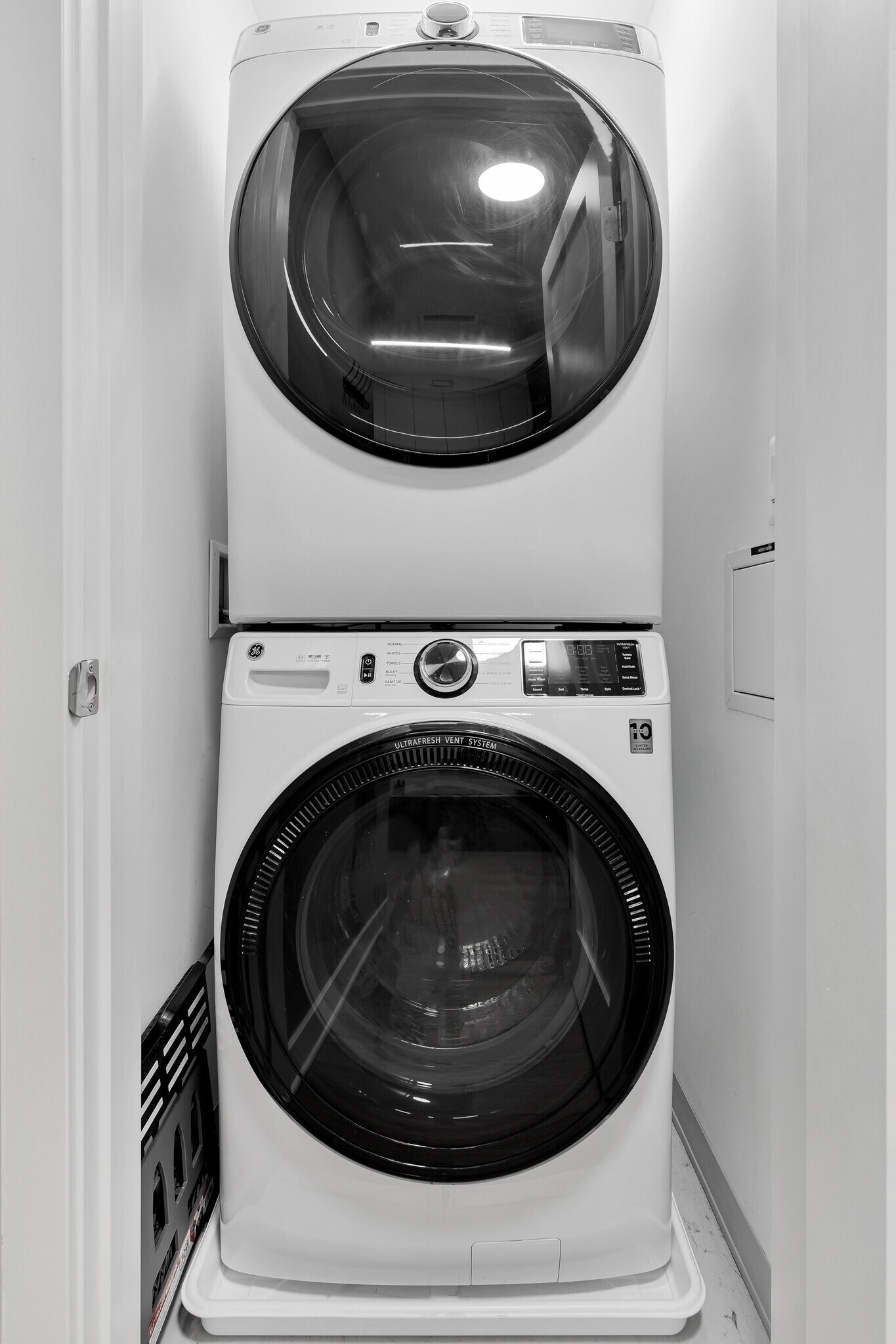 Building Photo - 37 L St SE