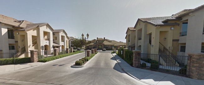 Building Photo - Balboa Park Luxury Living