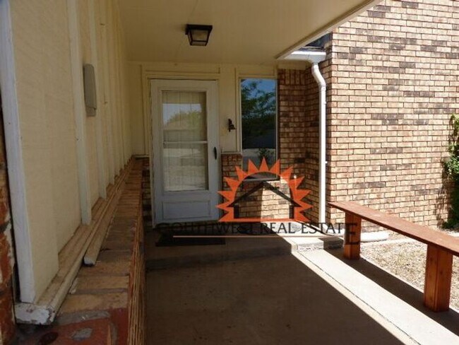 Building Photo - Nicely updated brick home.