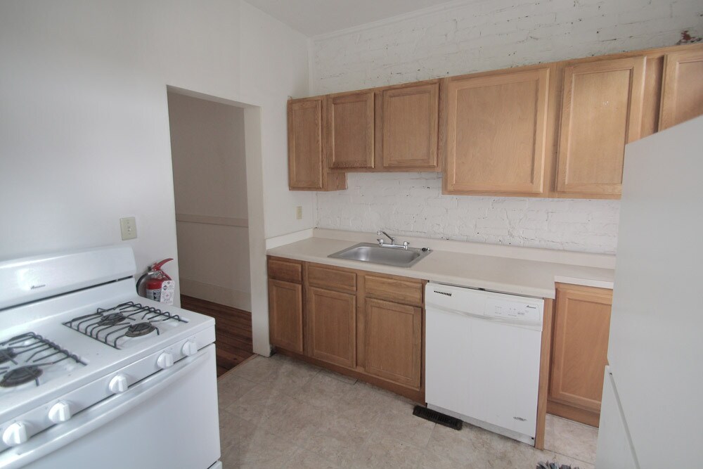 Building Photo - 126 S Trenton Ave