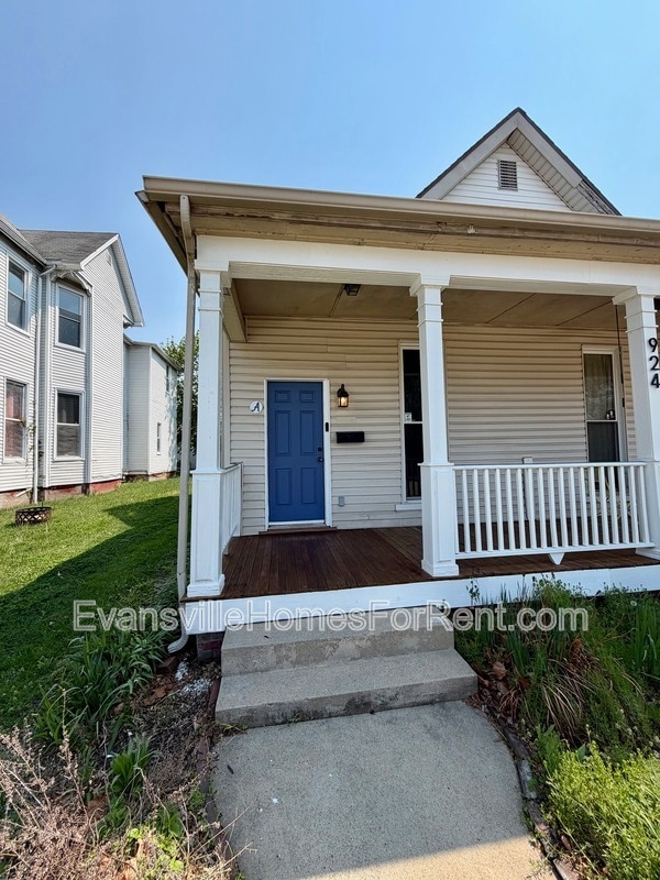 Building Photo - 924 SE 6th St