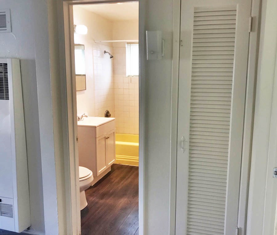 Bathroom - 487 E Park Ave