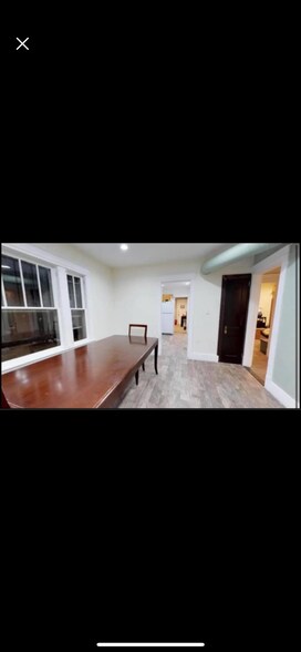 Building Photo - 11 North St