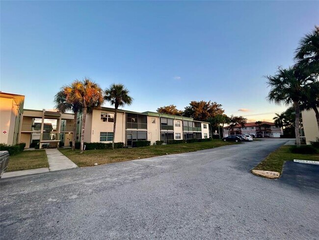 Building Photo - 4147 NW 90th Ave