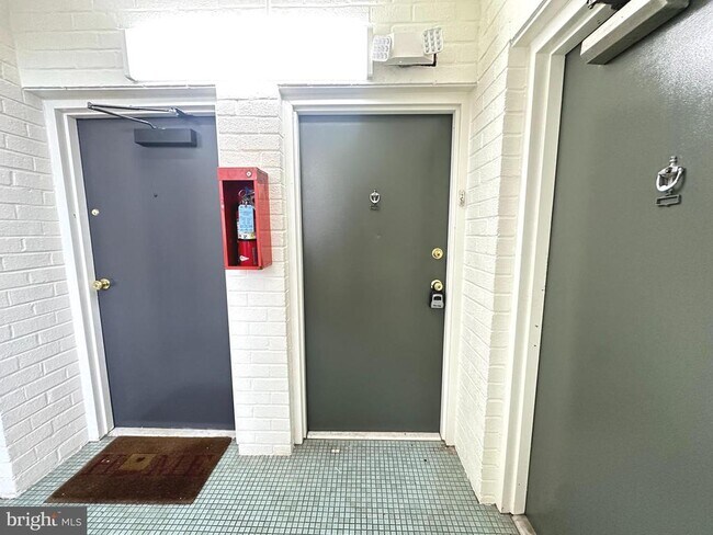 Building Photo - 4254 Buckman Rd