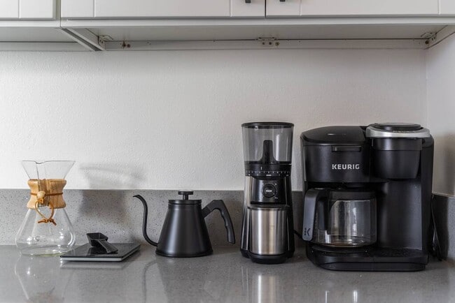 Building Photo - 57405 Navajo Trl