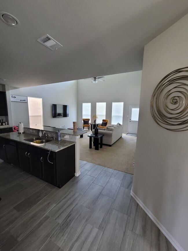 Building Photo - 4418 Hronas Dr