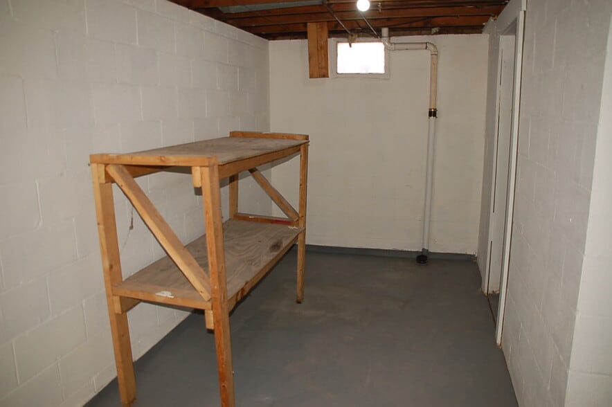 Building Photo - 3517 Herrick St