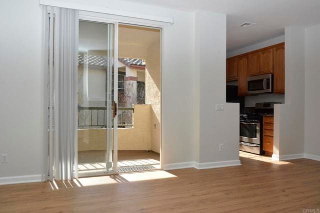 Building Photo - 10880 Sabre Hill Dr