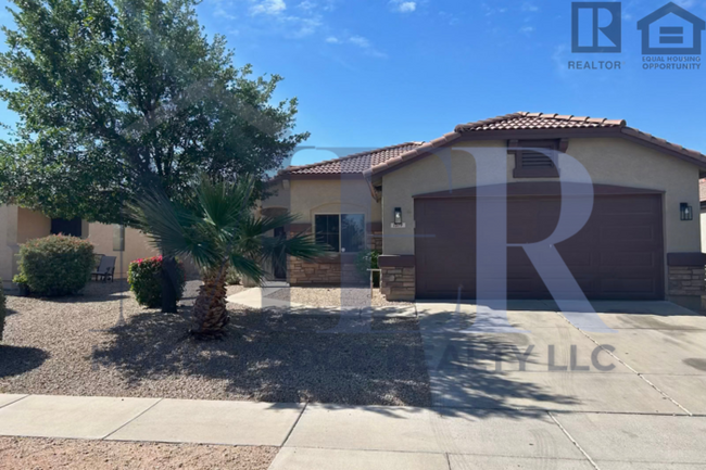 Primary Photo - 3Bed/2Bath Furnished Home 2 Car Gar - 19th...