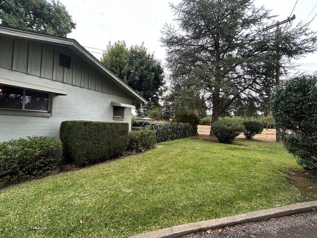 Building Photo - 2856 Calecita Way