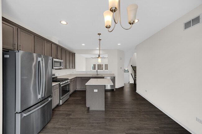 Building Photo - 4456 Monroe Ct