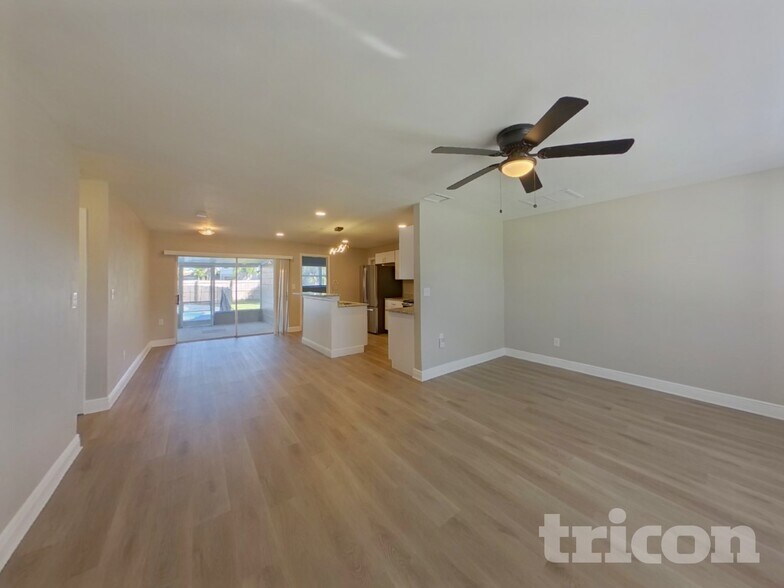 Building Photo - 201 85th Ave N