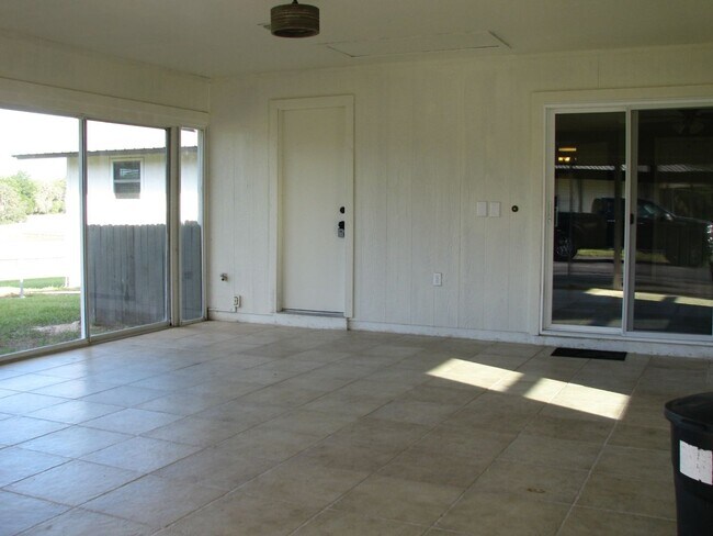 Building Photo - Beautiful 11.16 Acre Farm with Lots of Ame...